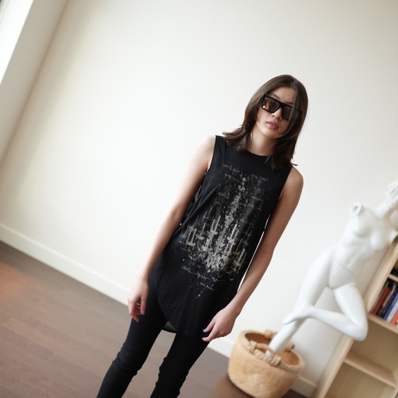 HAUTE HIPPIE Graphic Crewneck Tunic Tank, Black - Size XS - Picture 9 of 10